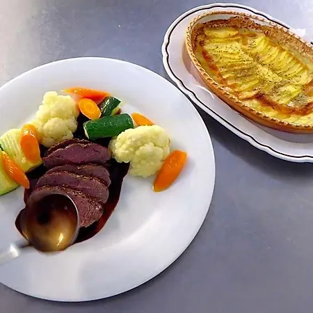 מלון Keller - & Restaurant מאלטרדינגן