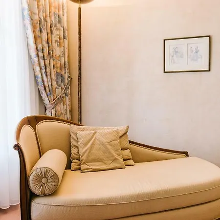 Отель Landhaus Keller - Hotel & Restaurant Мальтердинген