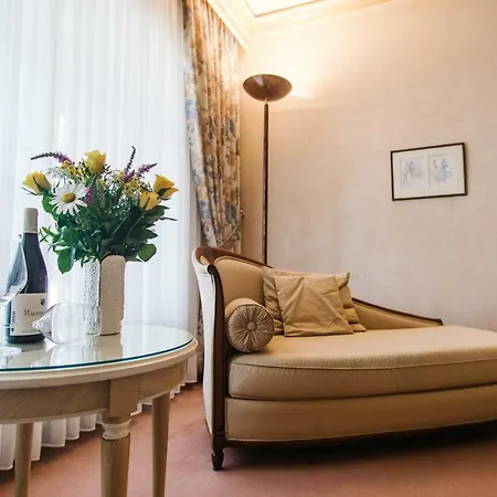 Keller - & Restaurant Hotell