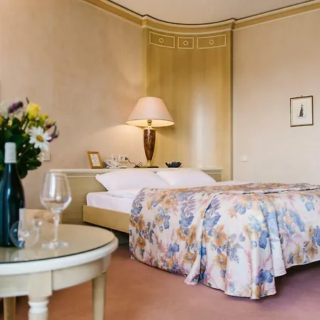 Отель Landhaus Keller - Hotel & Restaurant