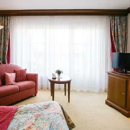 Landhaus Keller - Hotel & Restaurant 3* Мальтердинген