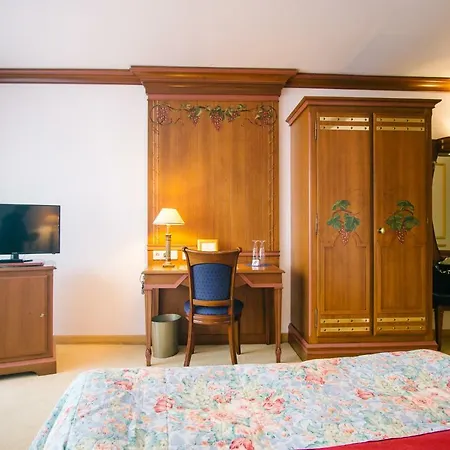 Landhaus Keller - Hotel & Restaurant 3*