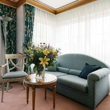 Keller - & Restaurant Otel 3*