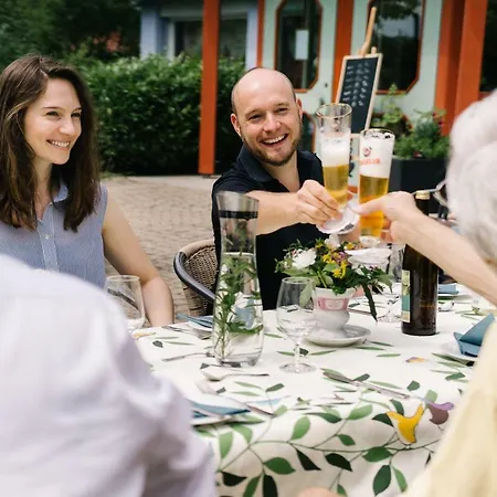 Keller - & Restaurant Otel