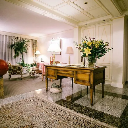 Keller - & Restaurant Otel 3*